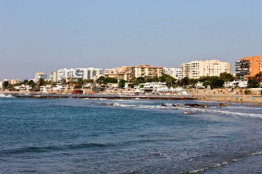 Benicassim, Costa del Azahar kıyılarında, Castello Eyaleti, İspanya bir plaj tesisi Torreon Beach'de