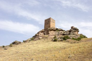 Castillo de Zafra, Sierra de Caldereros, Campillo de Duenas, Castilla La Mancha, İspanya bir kumtaşı fosillerini üzerine kurulmuş bir 12. yüzyıl kale