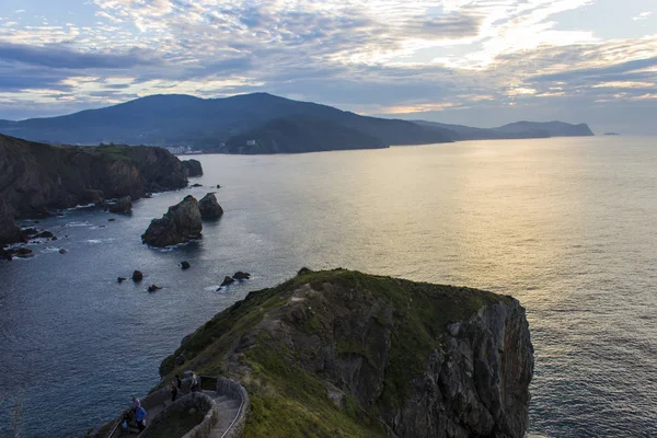 Puesta Sol San Juan Gaztelugatxe Una Famosa Península Costa Bermeo — Foto de Stock