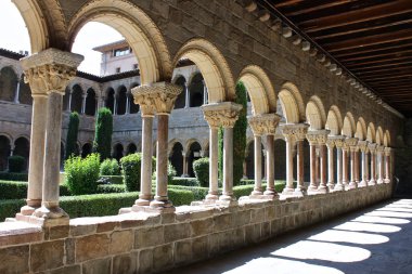 Manastır manastır Saint Mary Rıpoll, Catalonia, İspanya