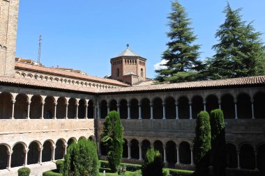 Manastır manastır Saint Mary Rıpoll, Catalonia, İspanya
