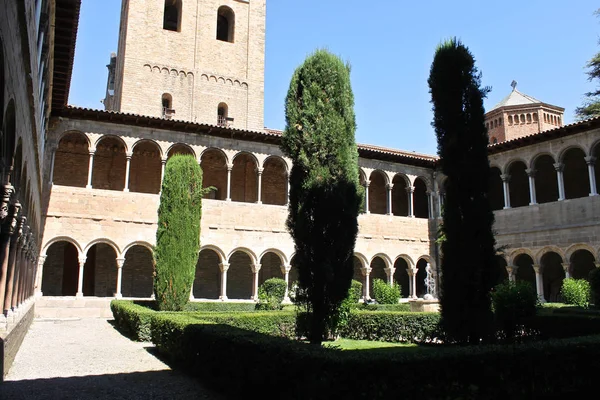 Krużganek Klasztoru Saint Mary Ripoll Hiszpania — Zdjęcie stockowe