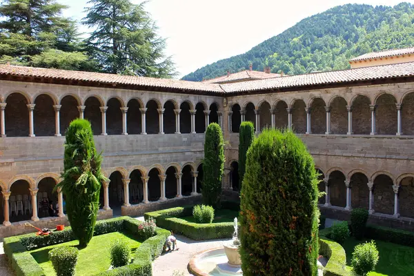 Claustro Del Monasterio Santa María Ripoll Cataluña España — Foto de Stock