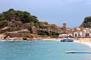 Gösterim Vila Vella, bir kale Tossa de Mar, Catalonia, İspanya