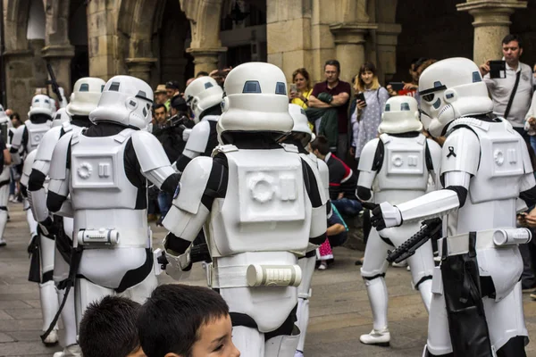 Lidé Tváří Star Wars Kostýmy Průvod Iii Imperiální Stormtroopery 2017 — Stock fotografie