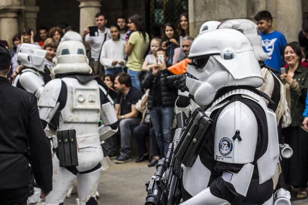 Lidé Tváří Star Wars Kostýmy Průvod Iii Imperiální Stormtroopery 2017 — Stock fotografie