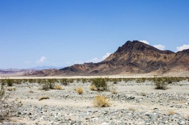 Ölüm Vadisi Milli Parkı, Doğu California ve dünyanın en sıcak yerlerden biri bulunan bir çöl vadi