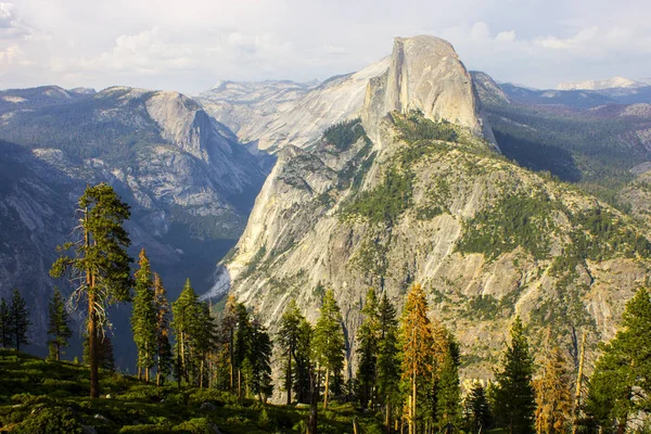 Vue Sur Demi Dôme Vallée Yosemite Depuis Zone Observation Washburn — Photo