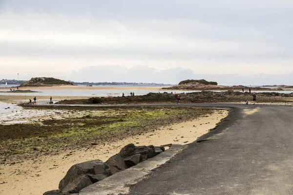 Carantec Frankrijk Dompelpompen Overgang Naar Ile Callot Een Getijde Eiland — Stockfoto