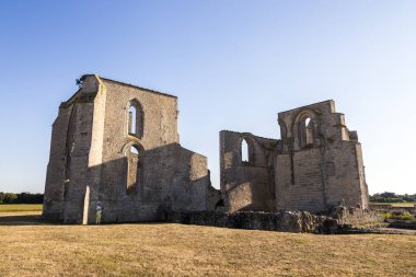 La Flotte, Fransa. Notre-Dame-de-Re Abbey veya Abbaye des Chateliers, antik bir 12. yüzyıl Cistercian Manastırı şimdi harabeye Ile de Re Adası