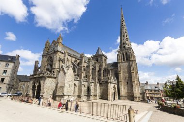 Treguier, Fransa. Cathedrale Saint-Tugdual veya Treguier Katedrali, anıtsal kilise merkezi Brittany (Bretagne)