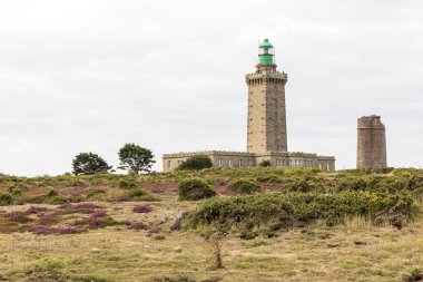 Frehel, Fransa. Cap Frehel, eski ve yeni deniz feneri bir burun Brittany Kuzey Sahil (Bretagne)