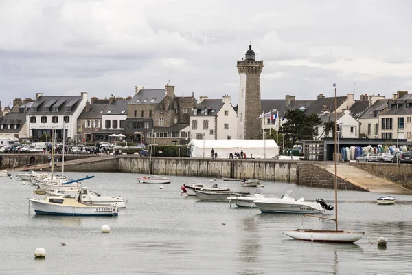 Roscoff Francia Phare Roscoff Faro Esta Pequeña Ciudad Costa Bretaña —  Fotos de Stock