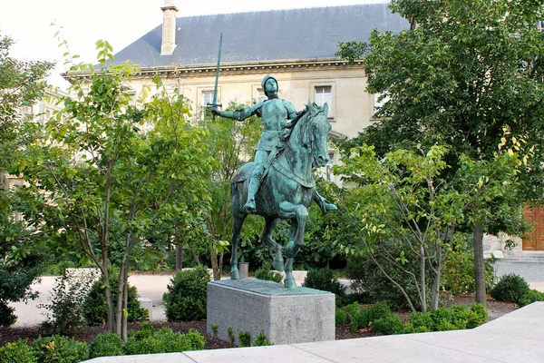 Reims Frankrijk Ruiterstandbeeld Van Jeanne Arc Jeanne Arc Gemaakt Door — Stockfoto