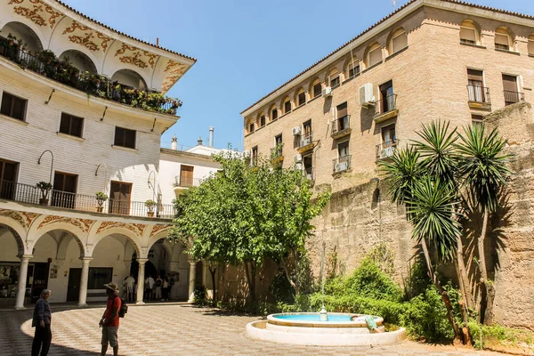 Sevilla Spanje Plaza Del Cabildo Een Ommuurd Halfronde Plein Oude — Stockfoto