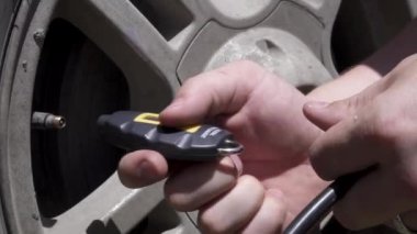 adam kontrol lastik basıncı doğada