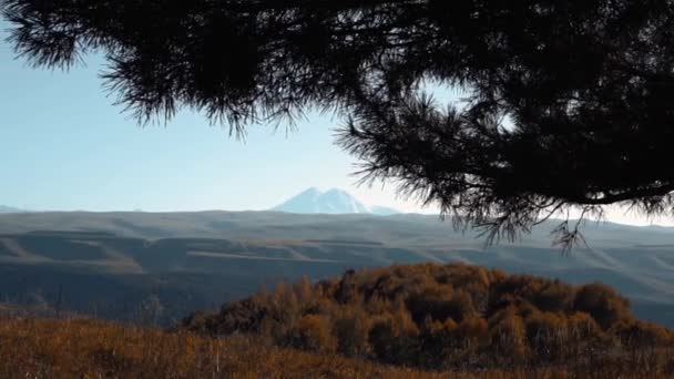 Θέα του κοιμώμενου ηφαιστείου Elbrus — Αρχείο Βίντεο