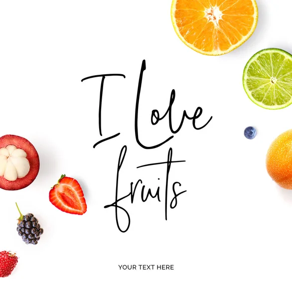 Layout Criativo Feito Citação Amo Frutas Deitado Plano Tropical Conceito — Fotografia de Stock