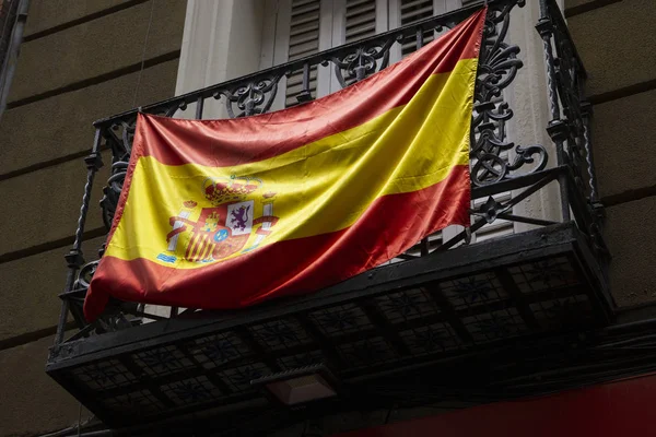 Bandiera Della Spagna Sulla Facciata Dell Edificio — Foto Stock