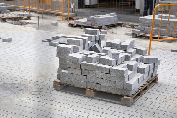 Obras Construcción Renovación Ladrillos Pavimento Losas Pavimentación Calle Ciudad — Foto de Stock