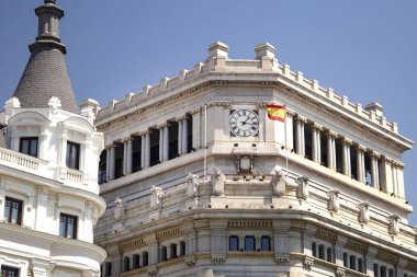 Güzel klasik geleneksel Avrupa mimari İspanya - Madrid ünlü başkenti sokaklarında 