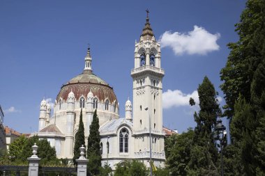 Güzel klasik geleneksel Avrupa mimari İspanya - Madrid ünlü başkenti sokaklarında 