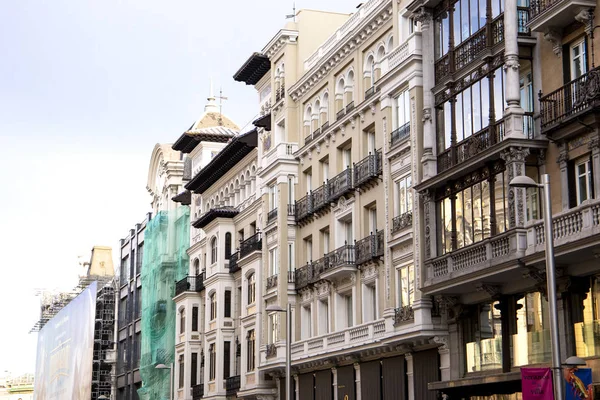Bela Arquitetura Europeia Clássica Nas Ruas Famosa Capital Espanha Madrid — Fotografia de Stock