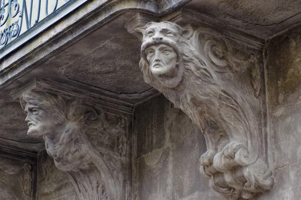 Κονσόλα Από Balcon Διακόσμηση Νεοκλασικισμός Στυλ Μορφή Λιονταριού Πρόσωπο Άνθρωπος — Φωτογραφία Αρχείου