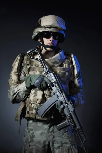 Special Styrkor Soldat Med Gevär Militärt Begrepp — Stockfoto
