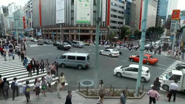 Tokyo Japan Cirka May 2016 Crowds Pass Colorful Signs Akihabara — Stock Video