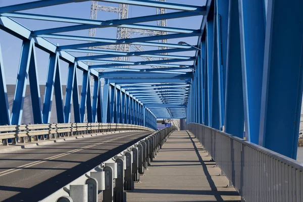 Moderne Brugbouw Weg Die Door Brug Gaat — Stockfoto