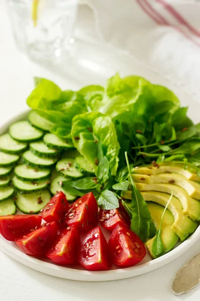 Vegetable Salad Avocado Flax Seeds Light Background Vegan Food Selective — Stock Photo, Image