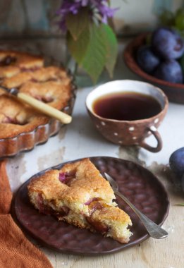 Erik pasta ya da kek tarçın ve şeker. Seçici odak.
