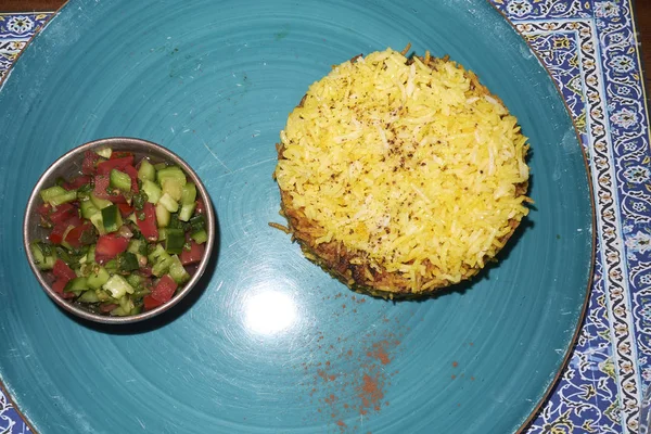 Lubia Polo Mit Shirazi Salat — Stockfoto