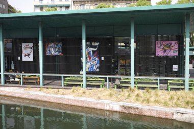 Milano, İtalya - 10 Nisan 2019 : Milano Darsena Görünümü