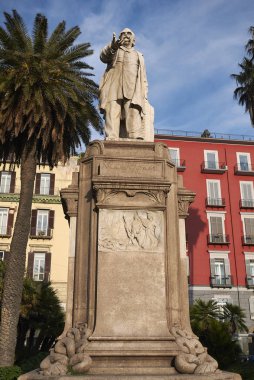 Napoli, İtalya - 25 Mart 2019 : Nicola Amore anıtının görünümü