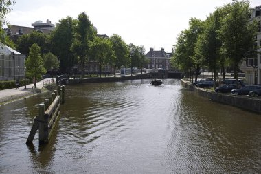 Amsterdam, Hollanda - 17 Mayıs 2018: Nieeuwe Herengracht görünümü