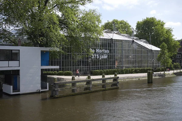 Amsterdam, Hollanda - 17 Mayıs 2018: Nieeuwe Herengracht görünümü