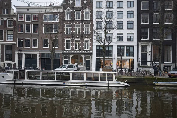 Amsterdam Holandia Lutego 2019 Widok Kanał Przy Ulicy Singel — Zdjęcie stockowe