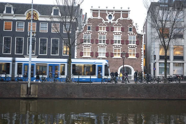 Amsterdam Holandia Lutego 2019 Widok Kanał Przy Ulicy Singel — Zdjęcie stockowe