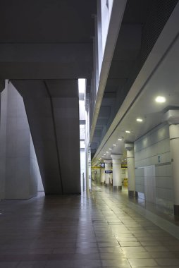 Bologna, Italya-30 Ağustos 2018: Bologna ana tren istasyonu 