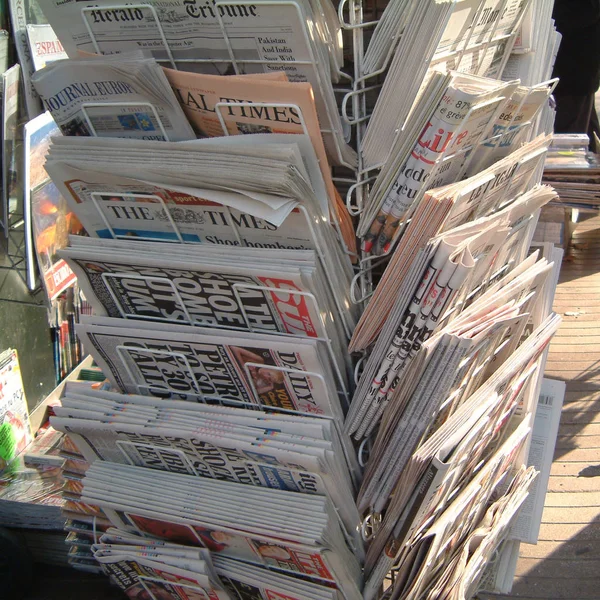 Barcelona Spain December 2001 International Newspapers — Stock Photo, Image