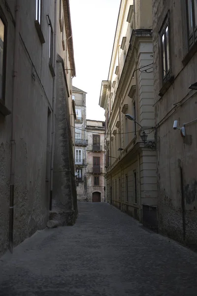 Cosenza, Italya-12 Haziran 2018: eski Cosenza 'nın görünümü (Cosenza Vecchia)