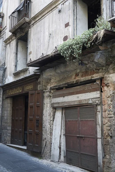 Cosenza, Italya-12 Haziran 2018: eski Cosenza 'nın görünümü (Cosenza Vecchia)