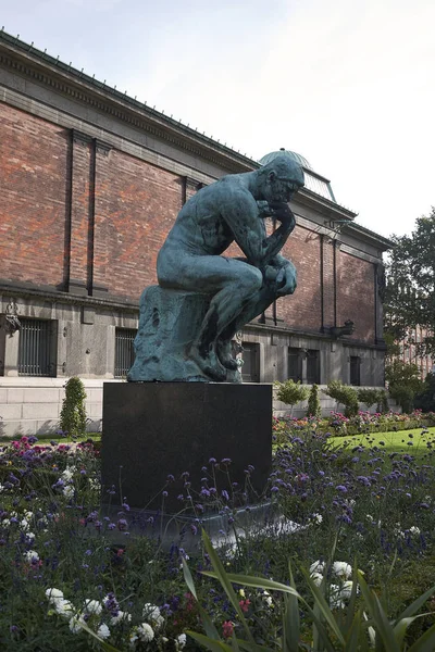 Copenhague Dinamarca Outubro 2018 Vista Estátua Auguste Rodin Jardim Traseiro — Fotografia de Stock