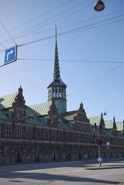 Kopenhag, Danimarka - 10 Ekim 2018: Borsen kulesinin görünümü