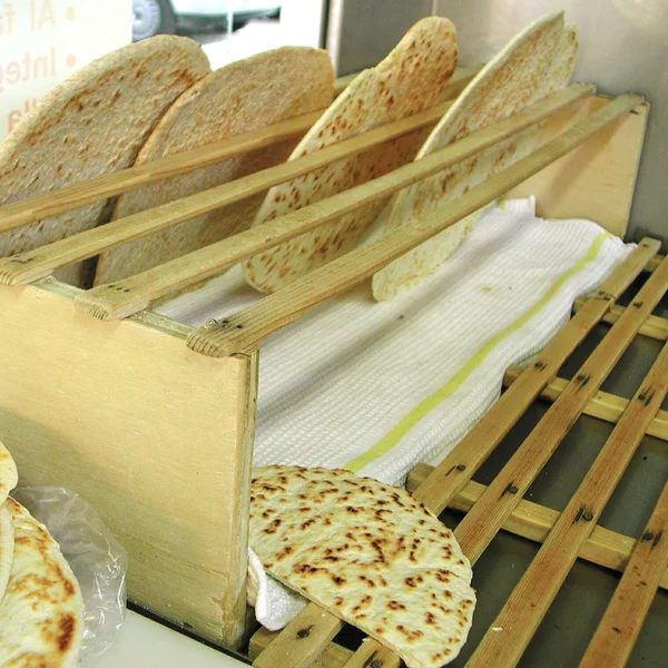 Piadina Romagnola, typická mouka z chleba — Stock fotografie