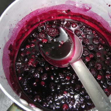 Siyah kiraz jöle yakın