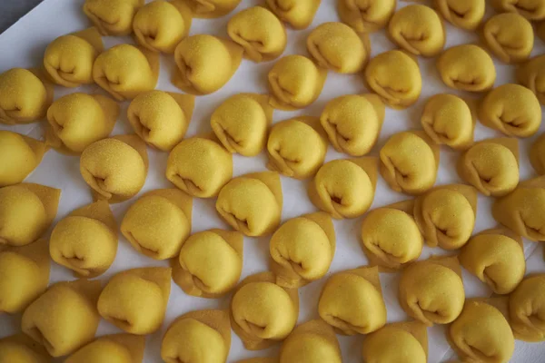 Pasta Cruda Cappelletti Pronta Essere Cotta — Foto Stock