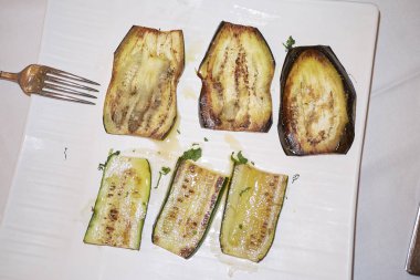 Bir tatlı olarak Çin Kızarmış dondurma